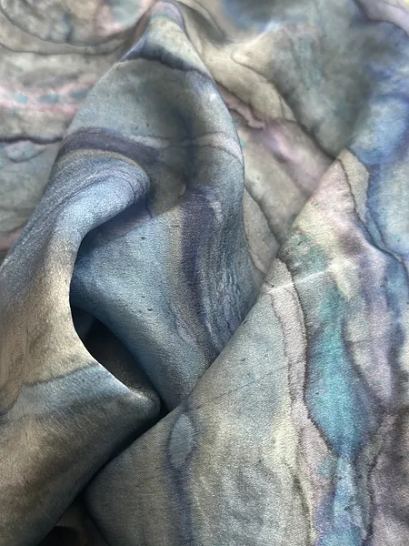 Зображення "Scarf  *silk 100%" від Mari Frolova, розмір: 68*68, матеріали: Silk 100%, медіум: Живопис, місто: France , ціна: €50 Фото 5 з 5.